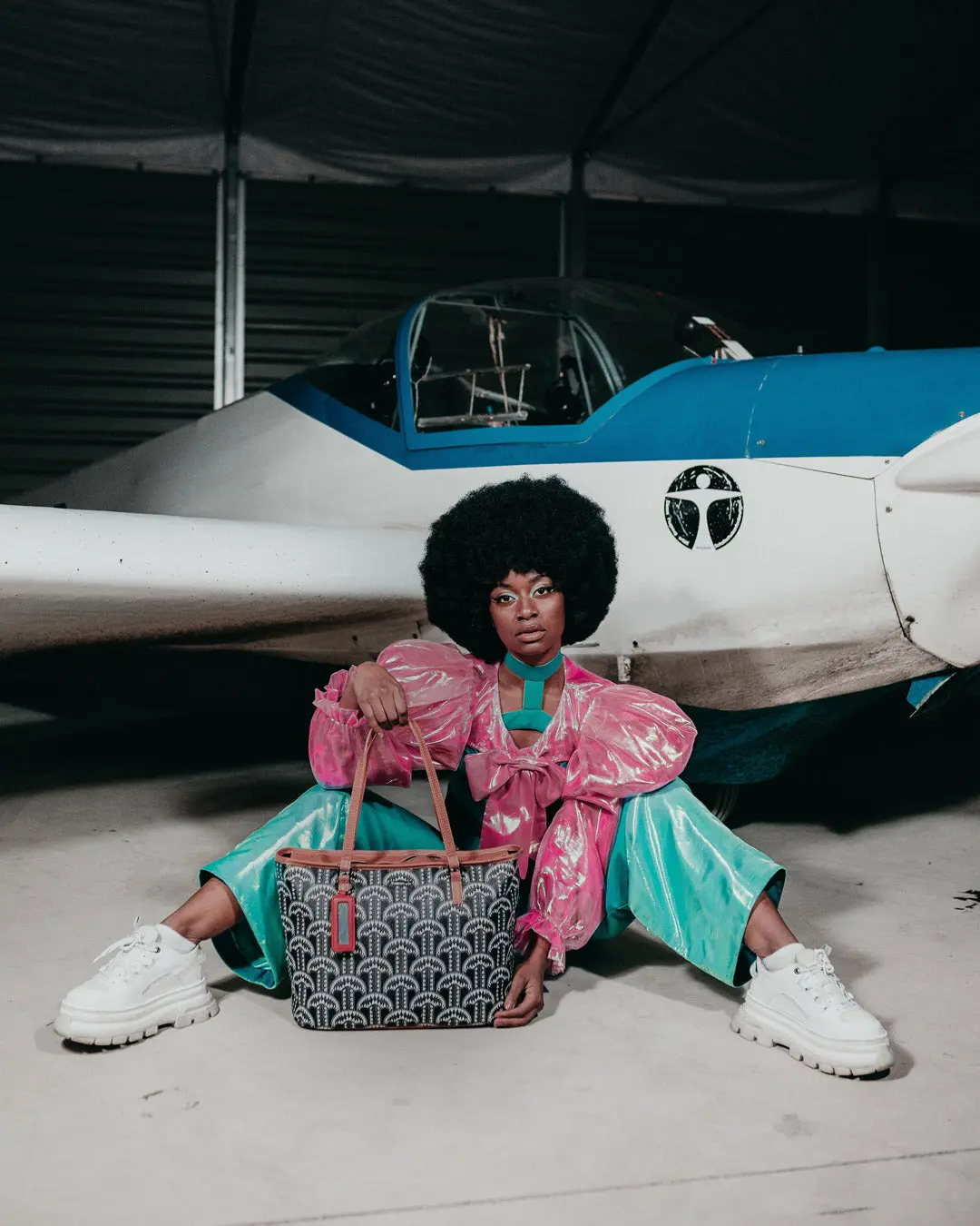 ILLUCHAINS TOTE - Image 6