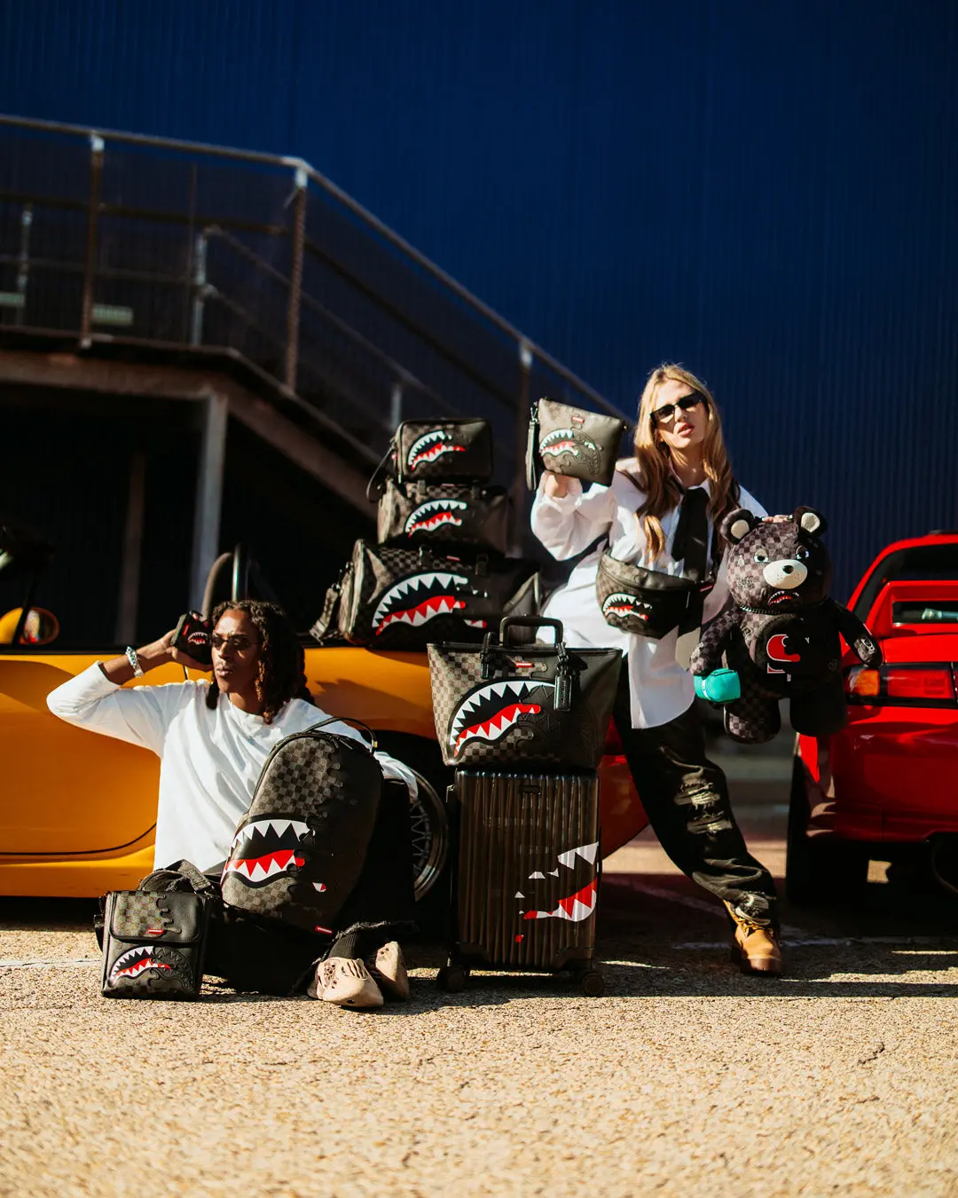 SPEED SHARK SIDE SWIPE TOTE - Image 12