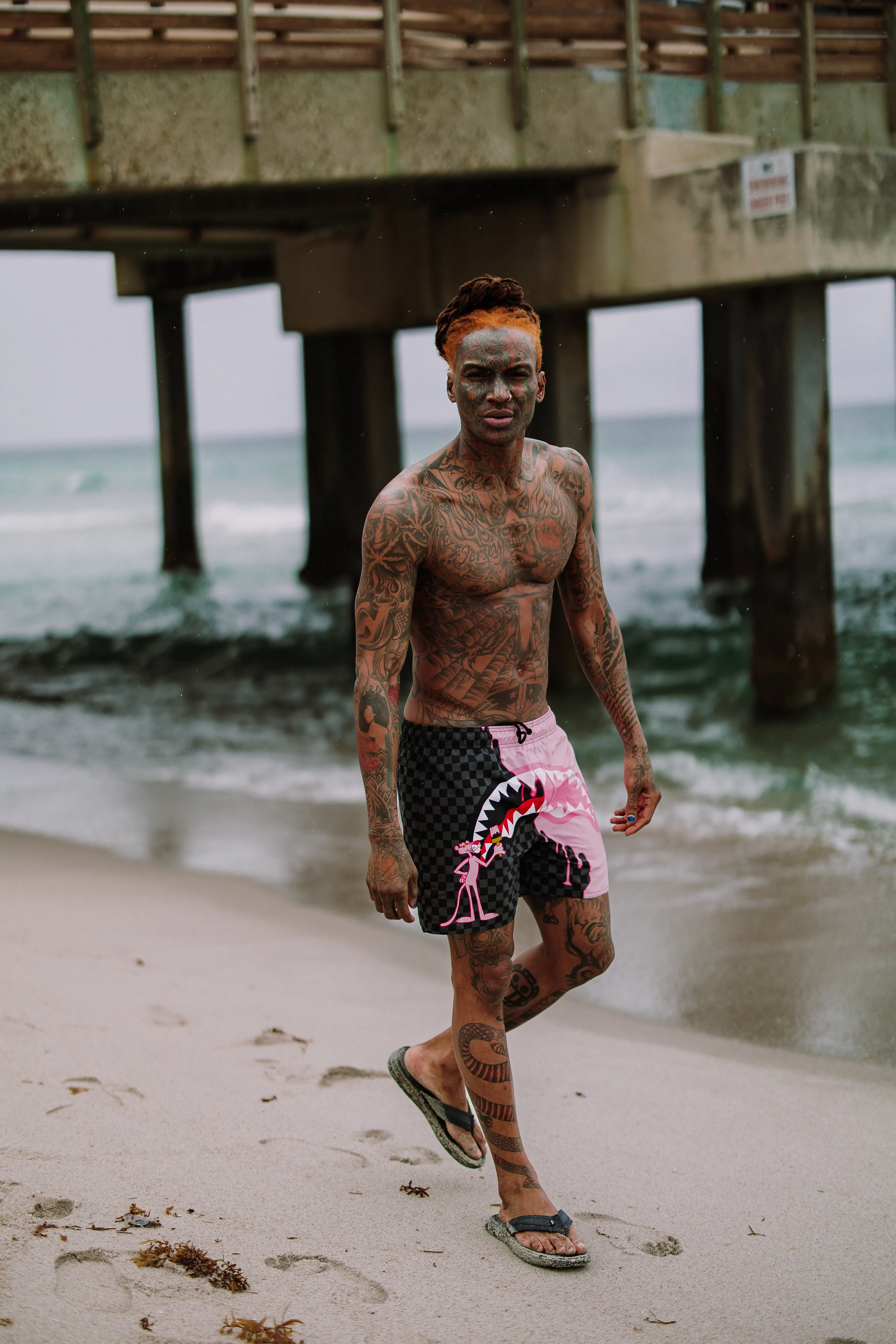 PINK PANTHER PINK PAINTER SWIM SHORTS - Image 2