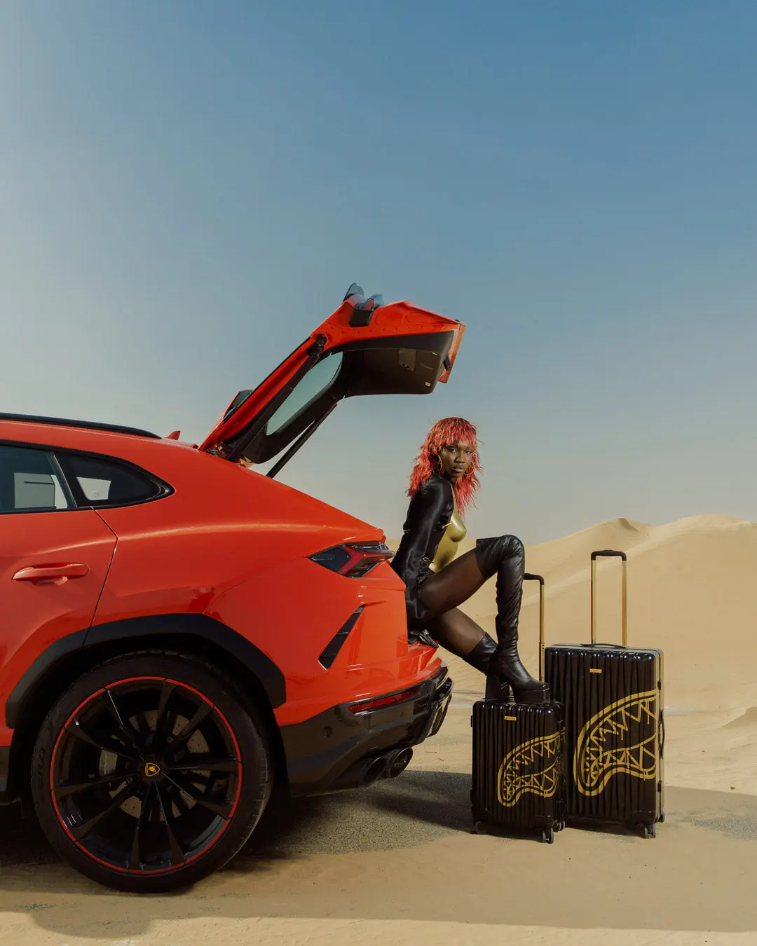 GOLD FANG CARRY-ON LUGGAGE - Image 6