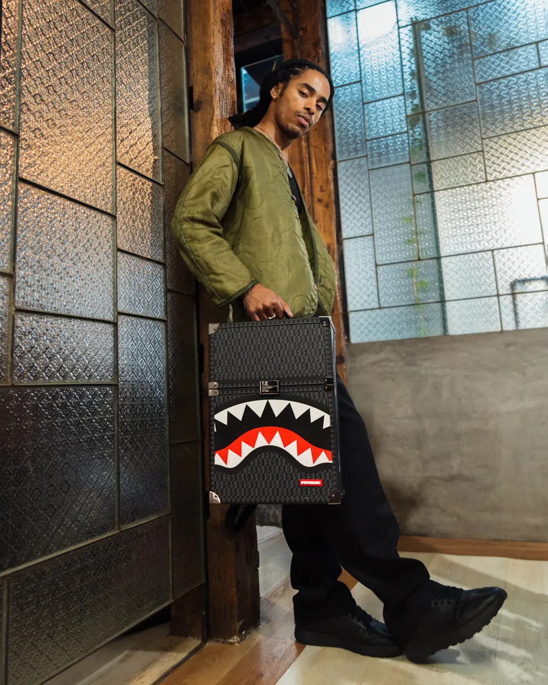 SPRAYGATTI REVV CHATURANGA SHARK 1900 BACKPACK - Image 8