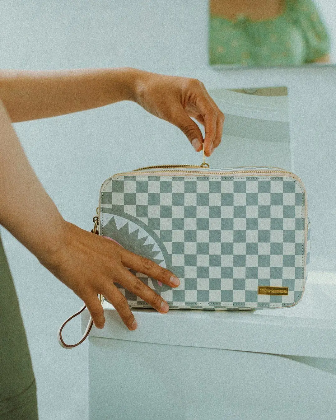 ROSE ALL DAY LA PALAIS TOILETRY BAG - Image 11