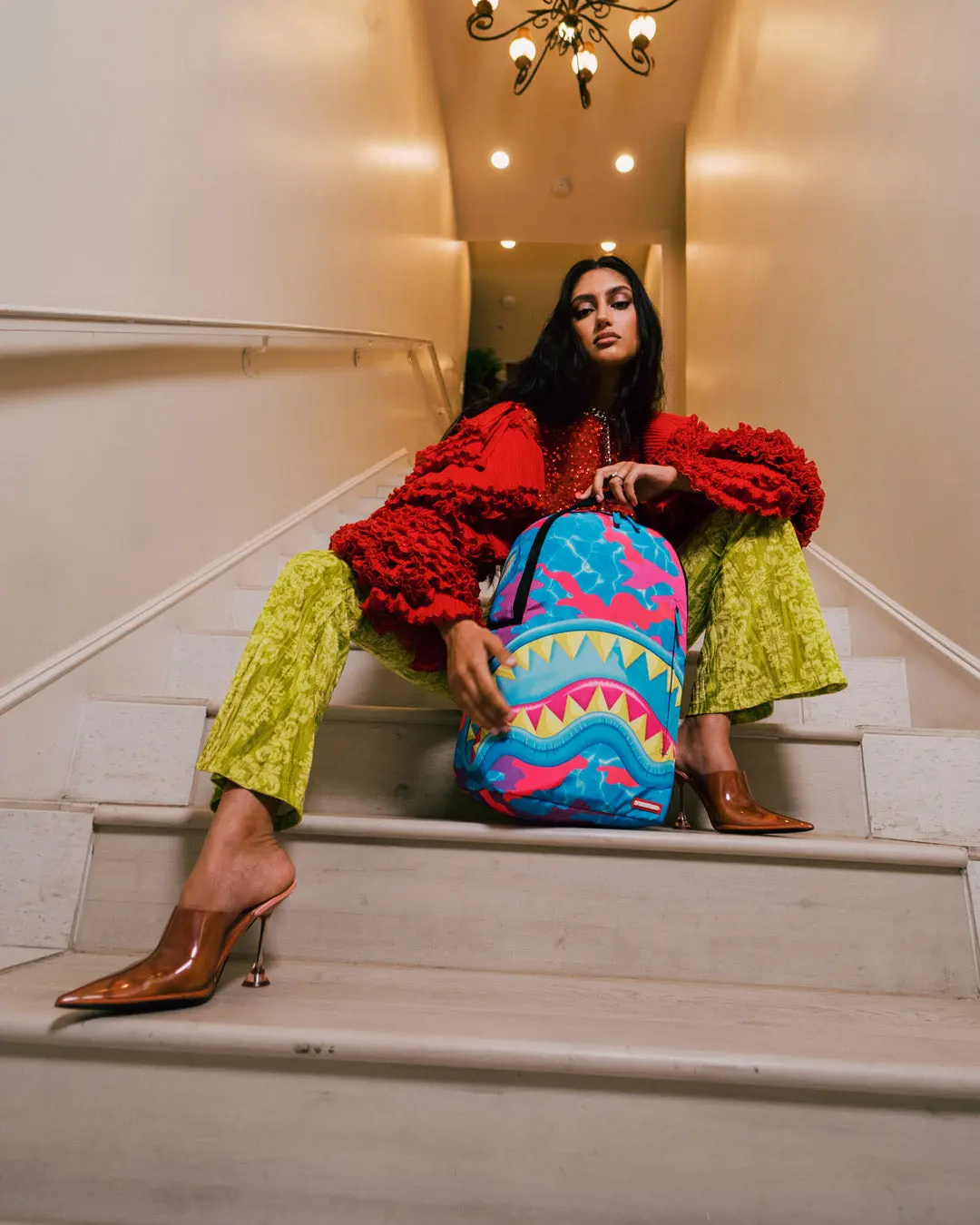 CHILLIN & FLOATIN DLXSR BACKPACK - Image 4