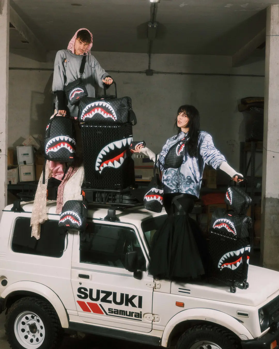 SHARKS IN PARIS HYPER PUFF SAVVY CROSSBODY - Image 6