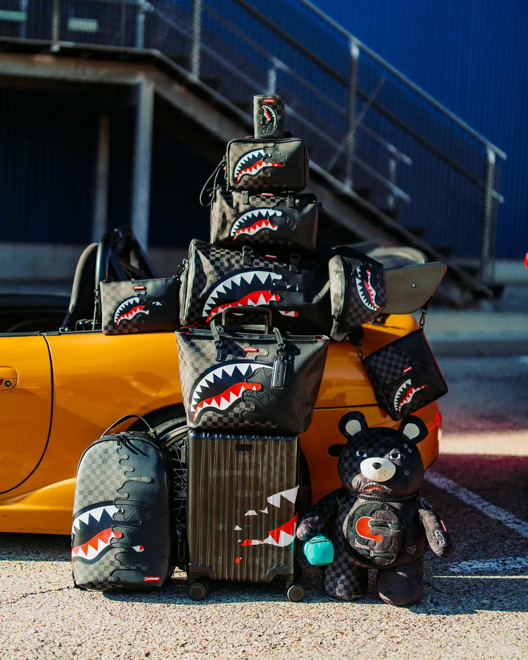 SPEED SHARK SIDE SWIPE MESSENGER SLING BAG - Image 2
