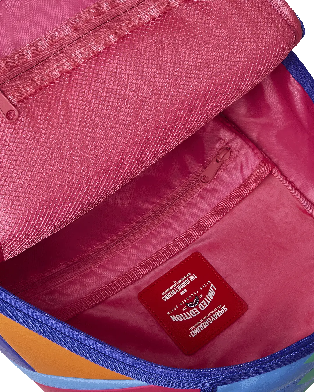 I'M ON VACATION ON MY YACHT BACKPACK - Image 14
