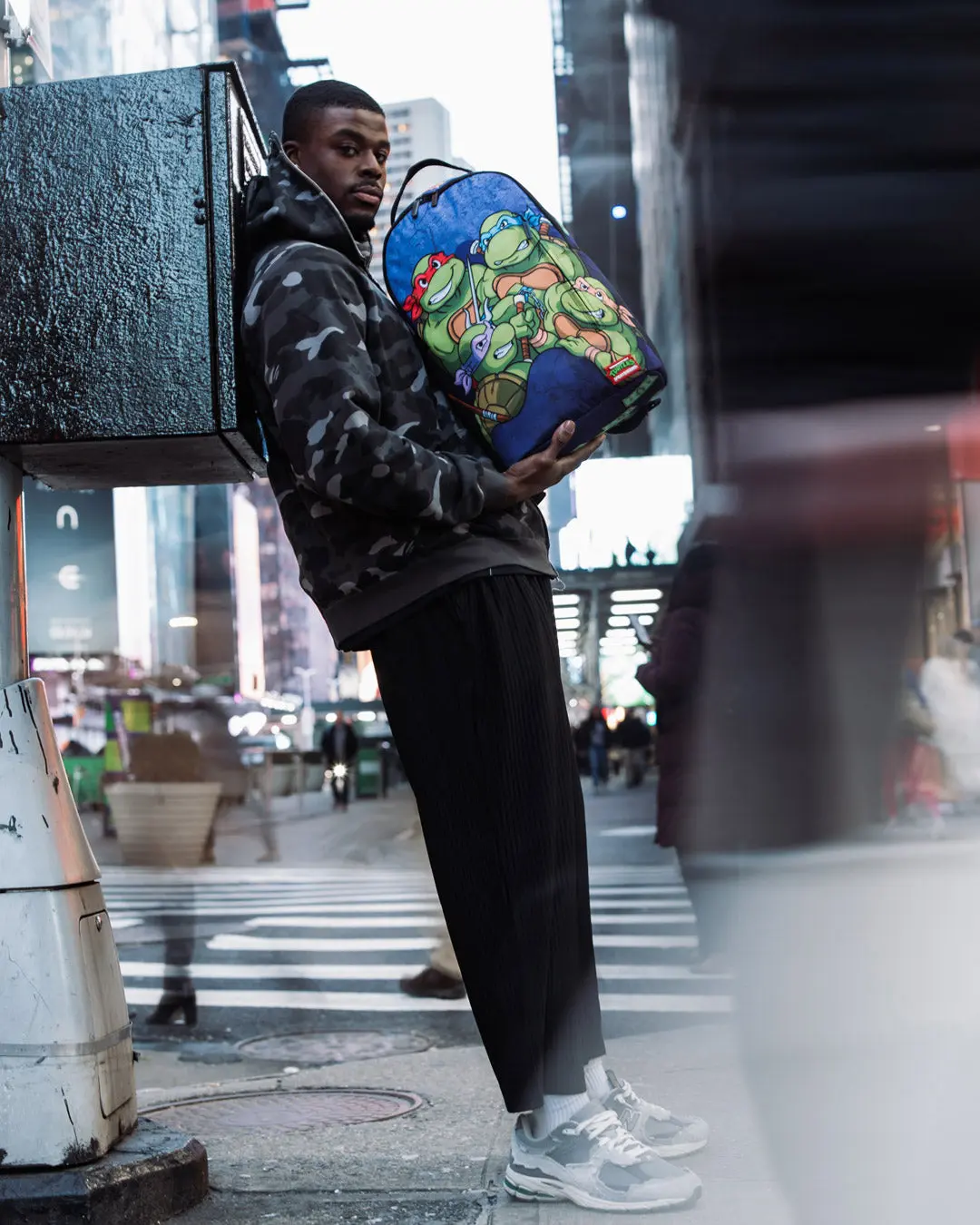 TMNT SEWER CAP DLXSR BACKPACK - Image 6