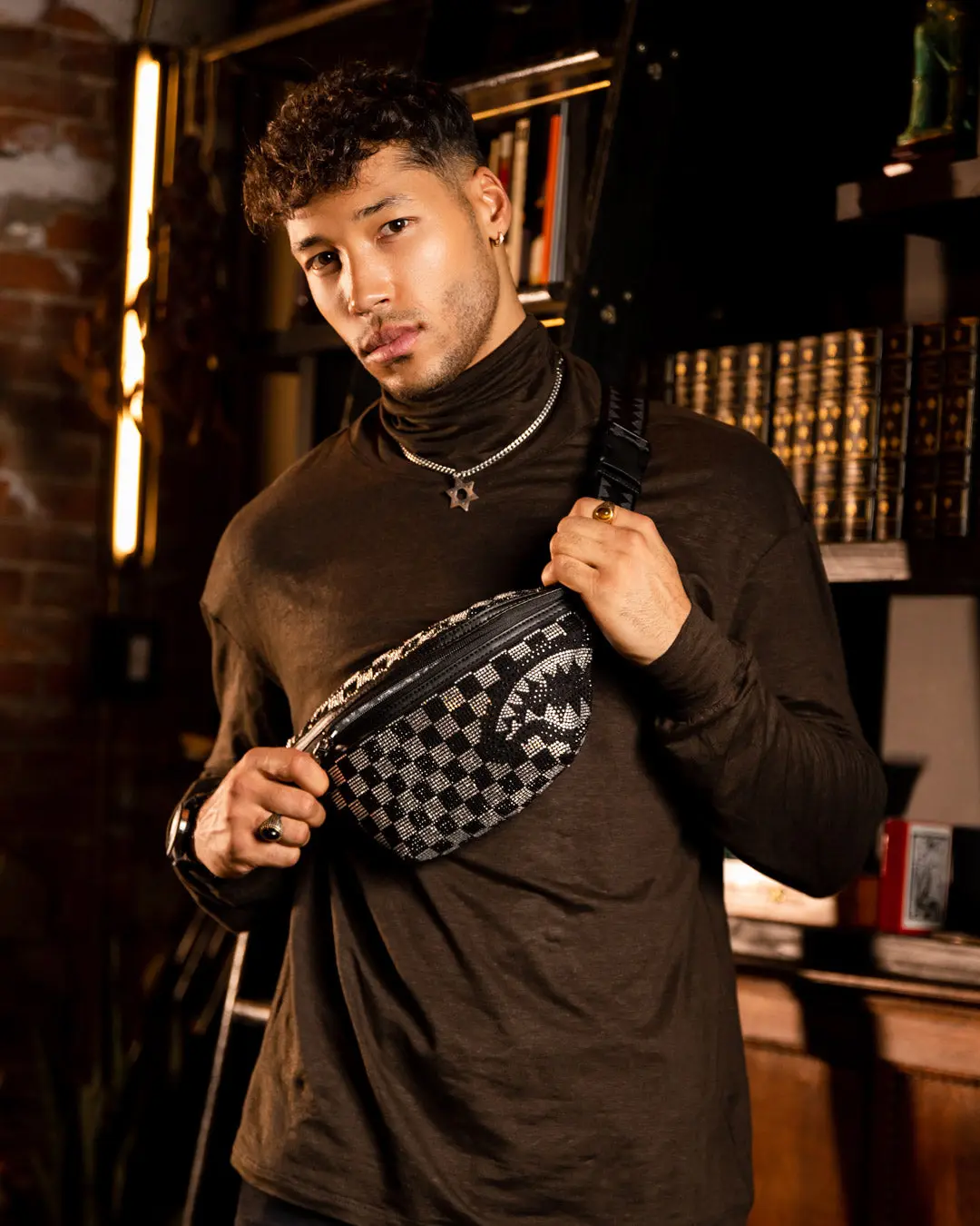 LIGHT YEARS AHEAD SAVVY CROSSBODY - Image 6