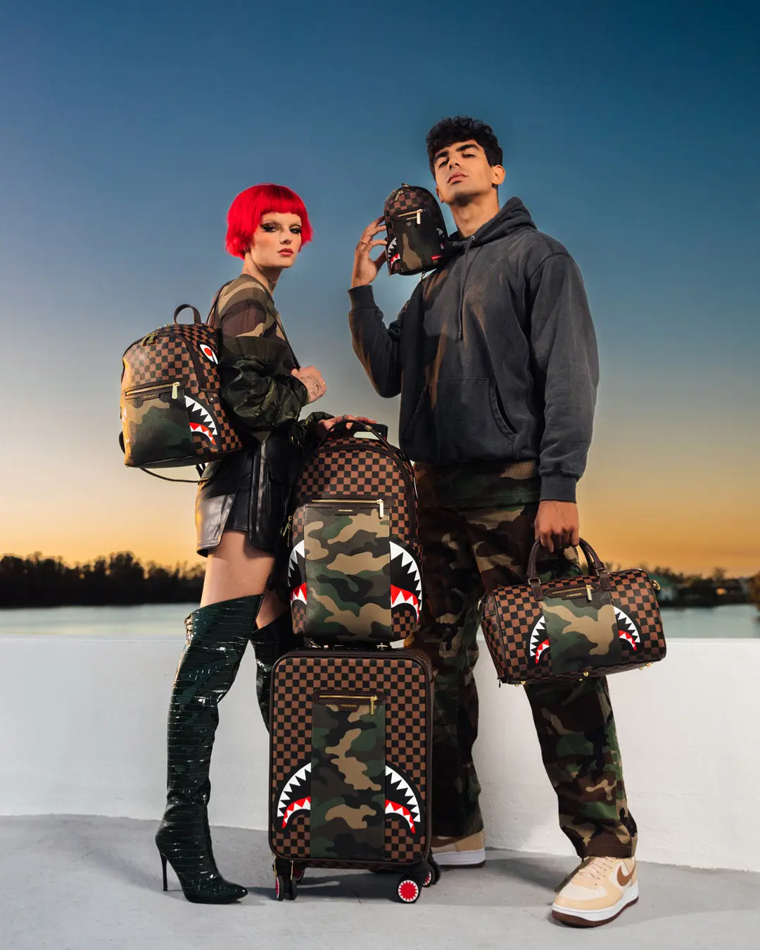 EXTERIOR GOLD ZIP POCKET SHARKS IN PARIS MINI DUFFLE - Image 10