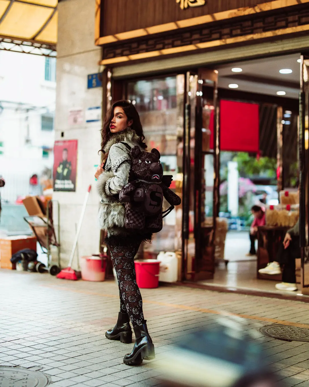 4AM MONEY WING BEAR BACKPACK - Image 8