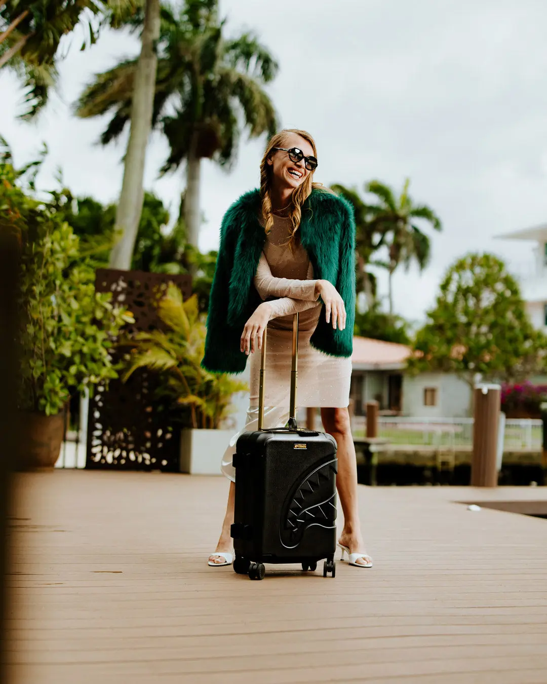 REALITY CHECK SHARKITECTURE CARRY-ON JETBLACK LUGGAGE (GOLD HARDWARE) - Image 2