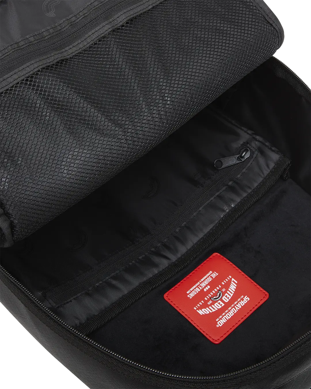 BUBBLE BUBBLE SHARK BACKPACK - Image 11