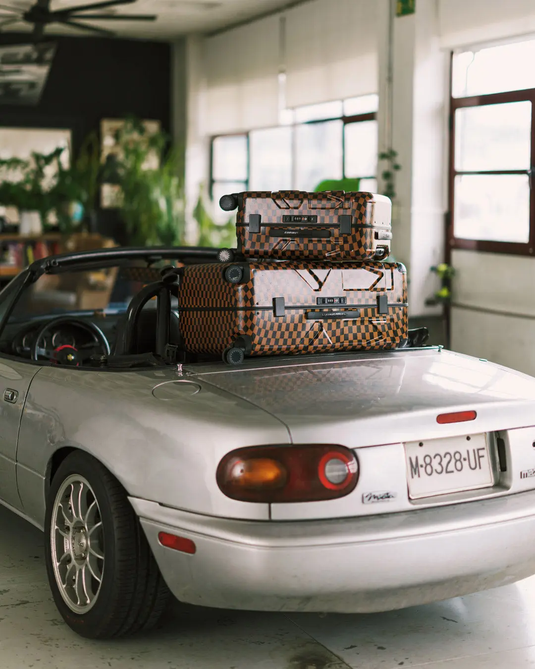 KATANA CHECK BOSS FULL-SIZE LUGGAGE - Image 6