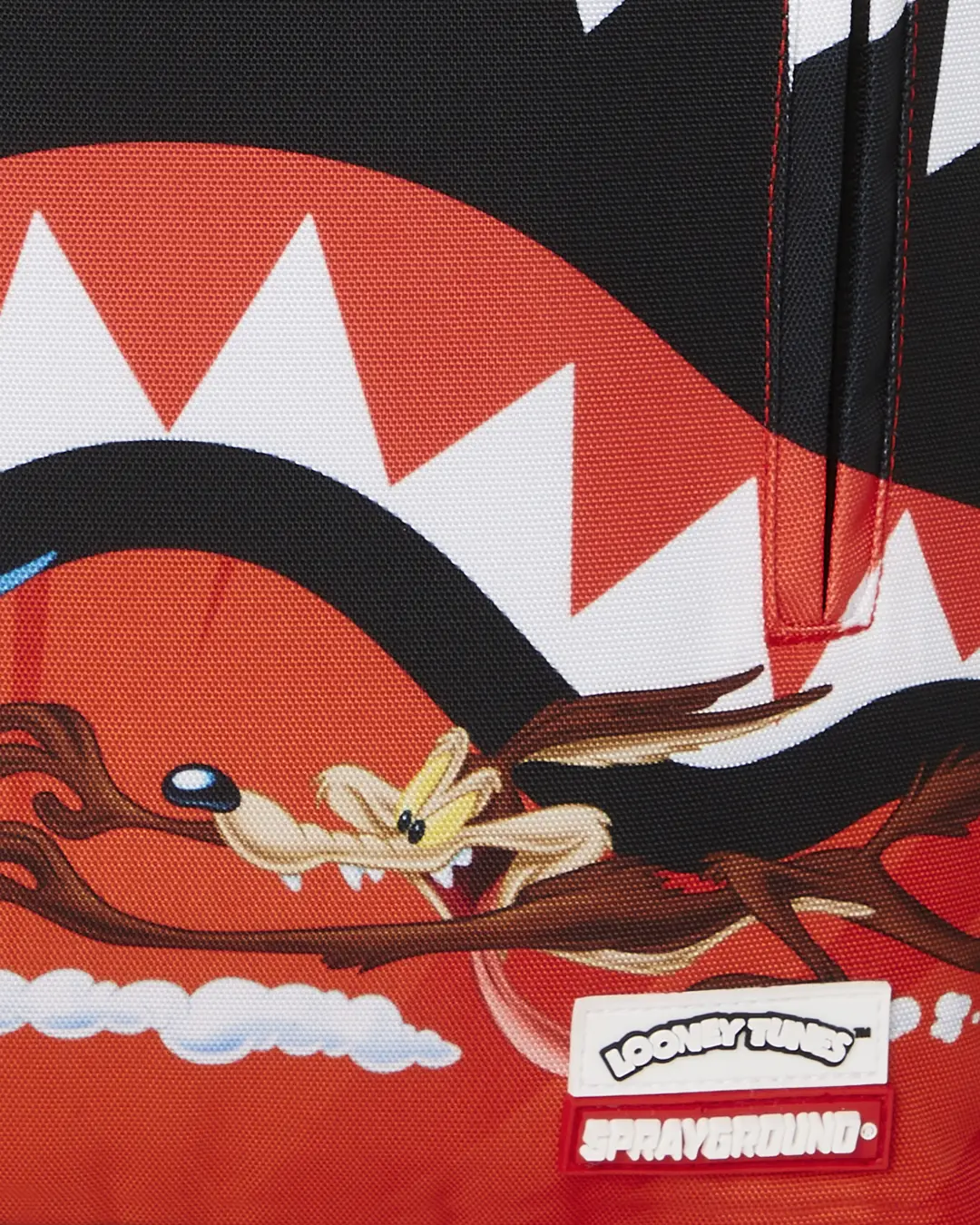 LOONEY TUNES SHARK RUN DLXSR BACKPACK - Image 13