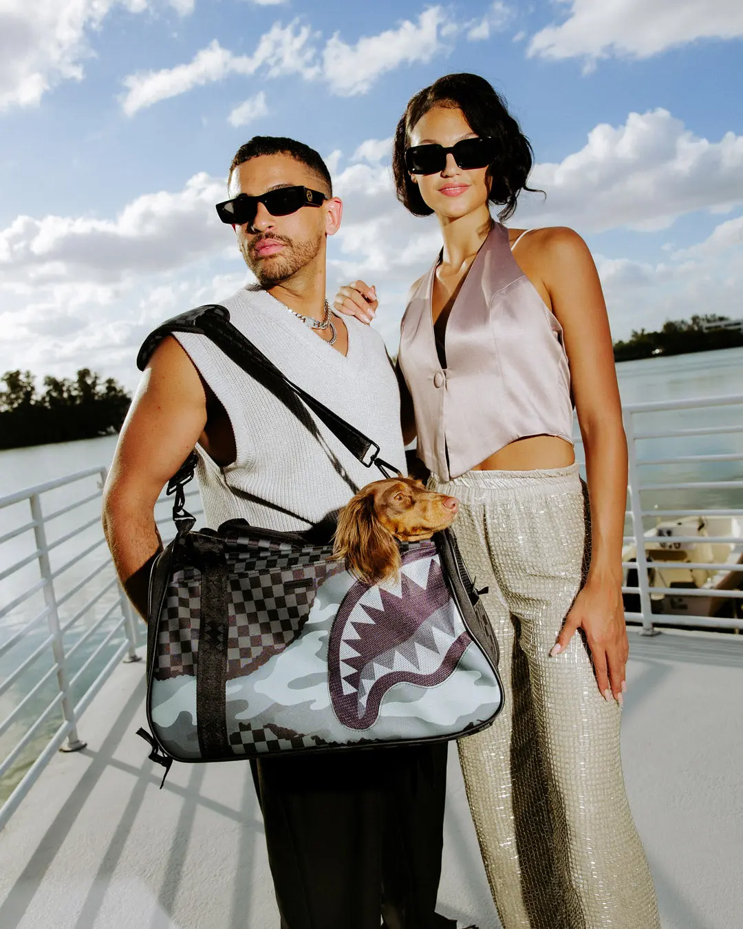 3AM RIPTIDE PET CARRIER DUFFLE - Image 2