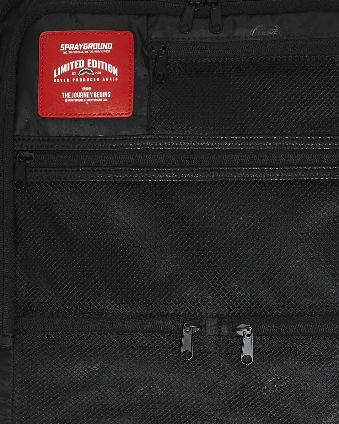 LENTICULAR EFFECTS SOFT SHELL CARRY-ON LUGGAGE - Image 15