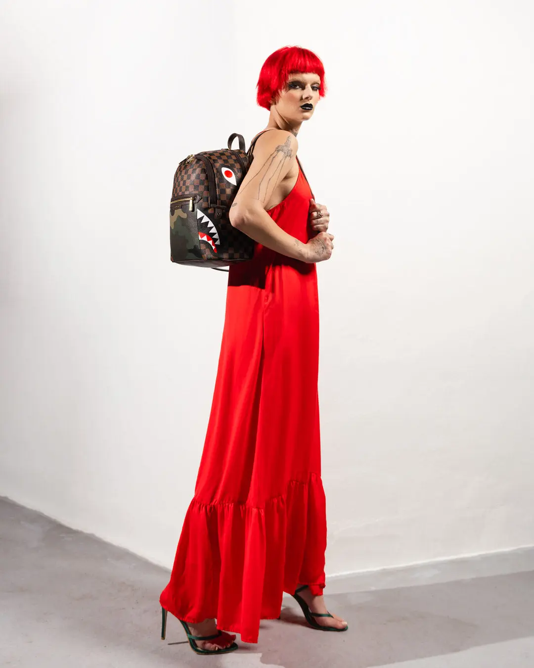EXTERIOR GOLD ZIP POCKET SHARKS IN PARIS SAVAGE BACKPACK - Image 6