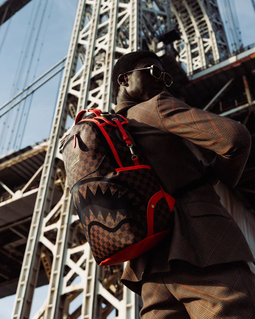 TAKEOVER THE THRONE BACKPACK - Image 4