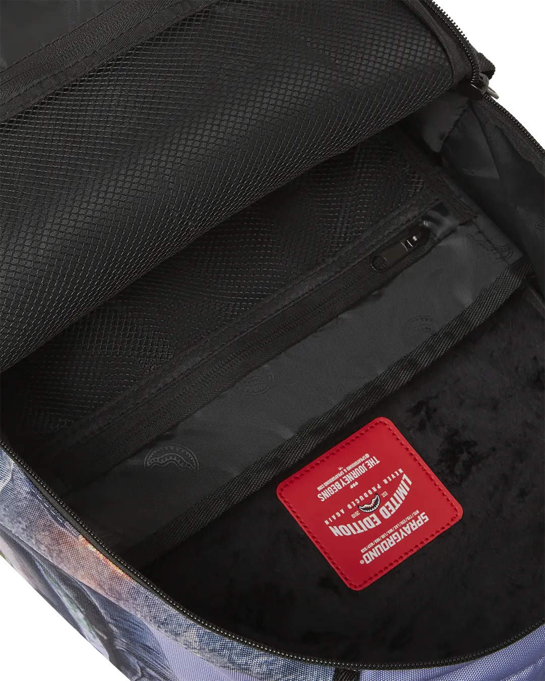 WELCOME TO JURASSIC SHARK BACKPACK - Image 11