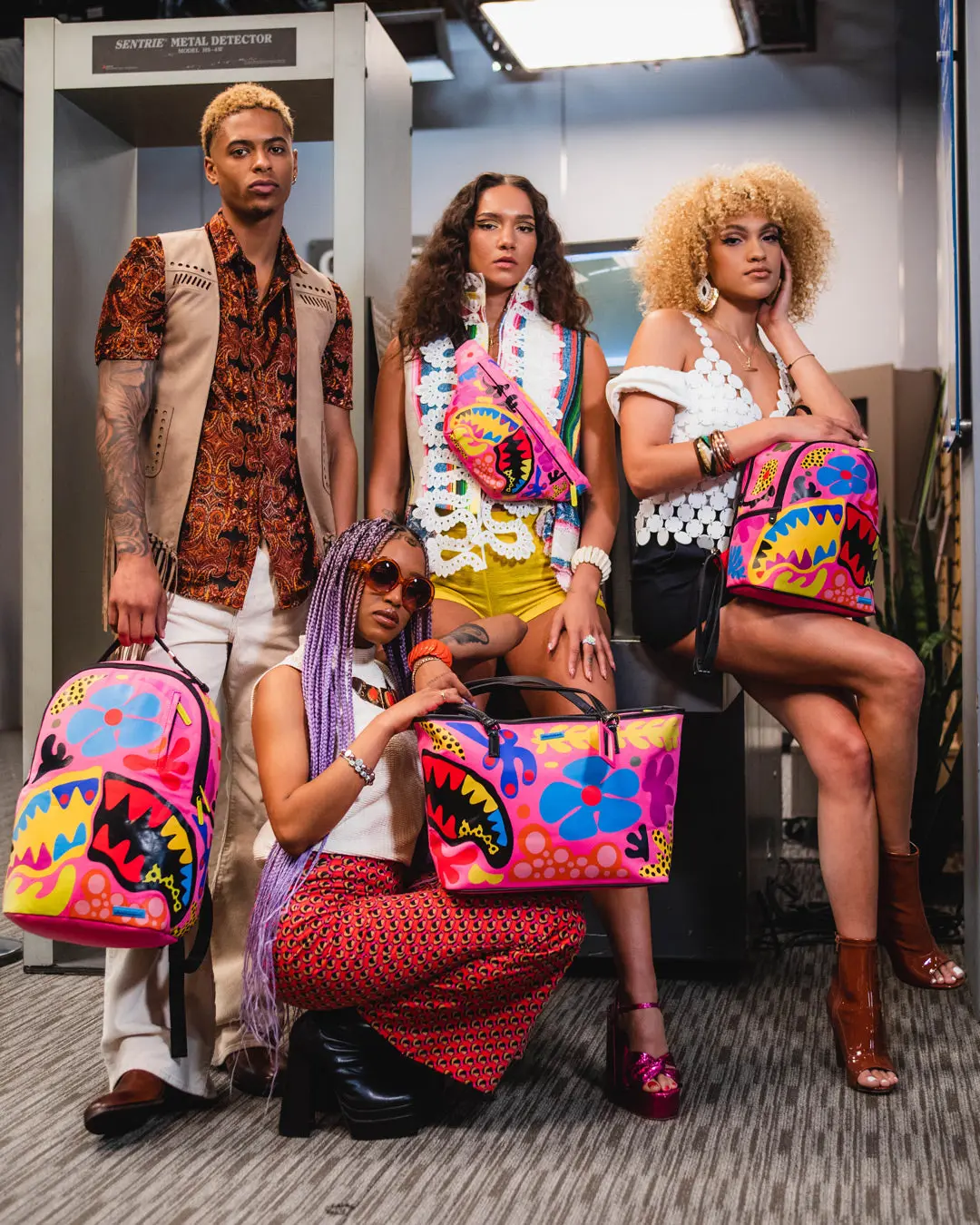 PSYCHEDELIC VOYAGE BACKPACK - Image 8