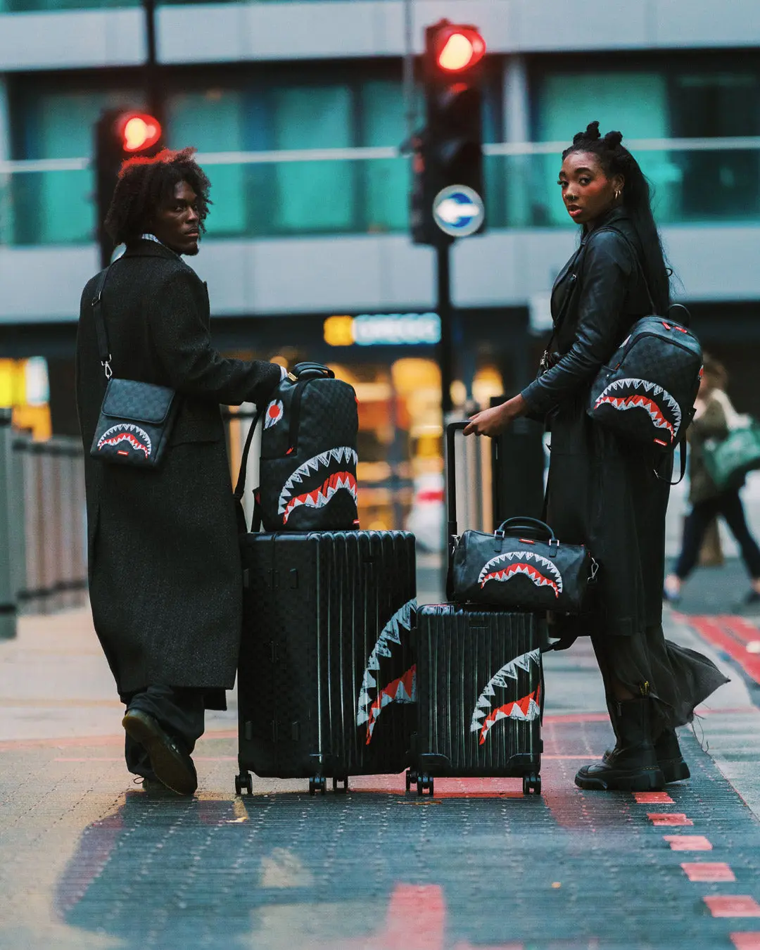 MIDNIGHT SHADOW CARRY-ON LUGGAGE - Image 8