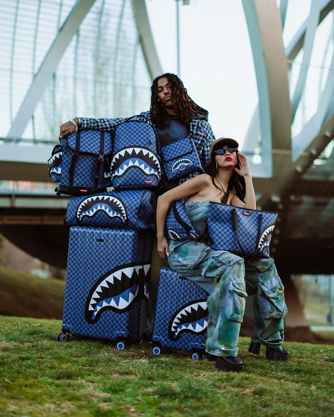 MIDNIGHT MAGIC SHARKS IN PARIS BACKPACK - Image 12