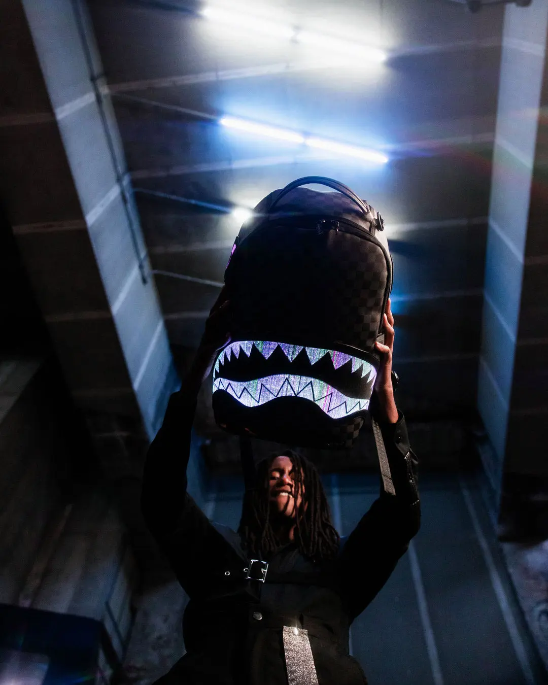 SHARK OPTICS - THE LIGHT SHOW BACKPACK - Image 7
