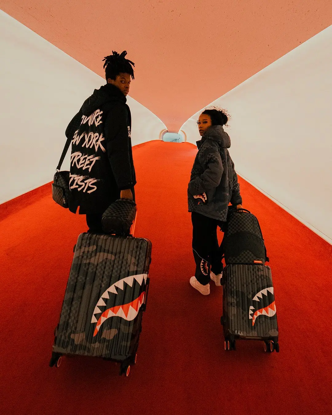 3AM SHARKNAUTICS 29.5” FULL-SIZE LUGGAGE - Image 6